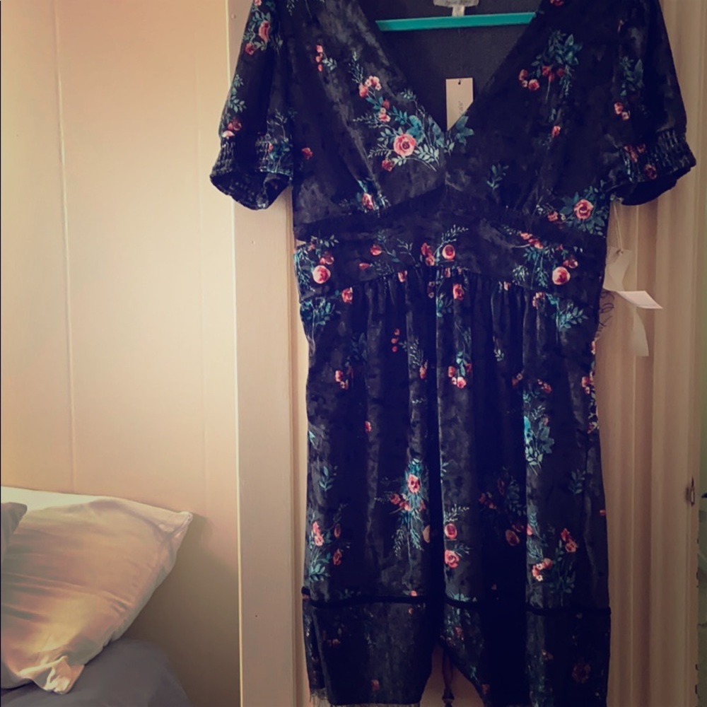Taylor and Sage Dress